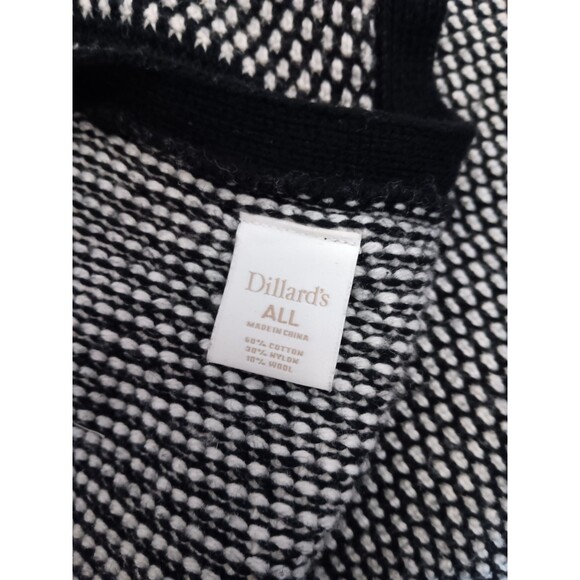 Dillard's All Oversize 42" Long Poncho Black White Plus size sweater wrap - Picture 4 of 5